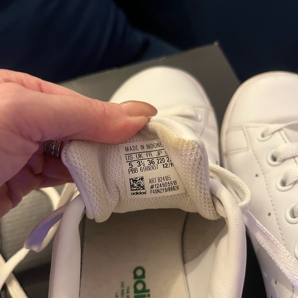 Adidas Stan Smith sneakers - size 5 - Picture 5 of 10